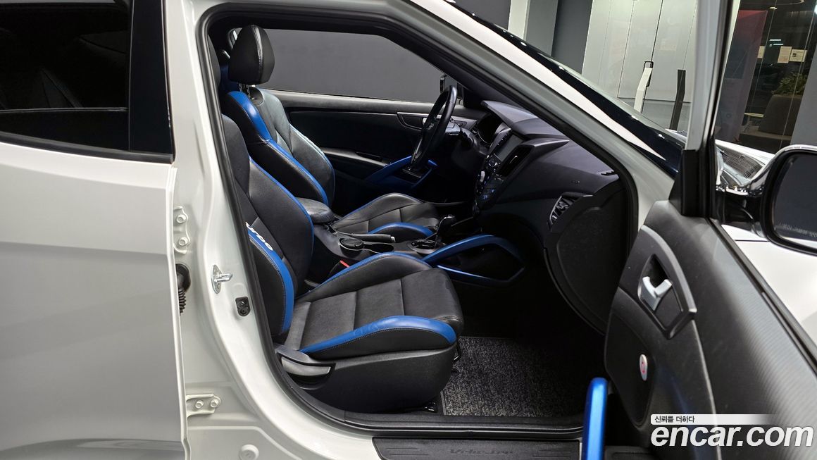 Hyundai Veloster 2016