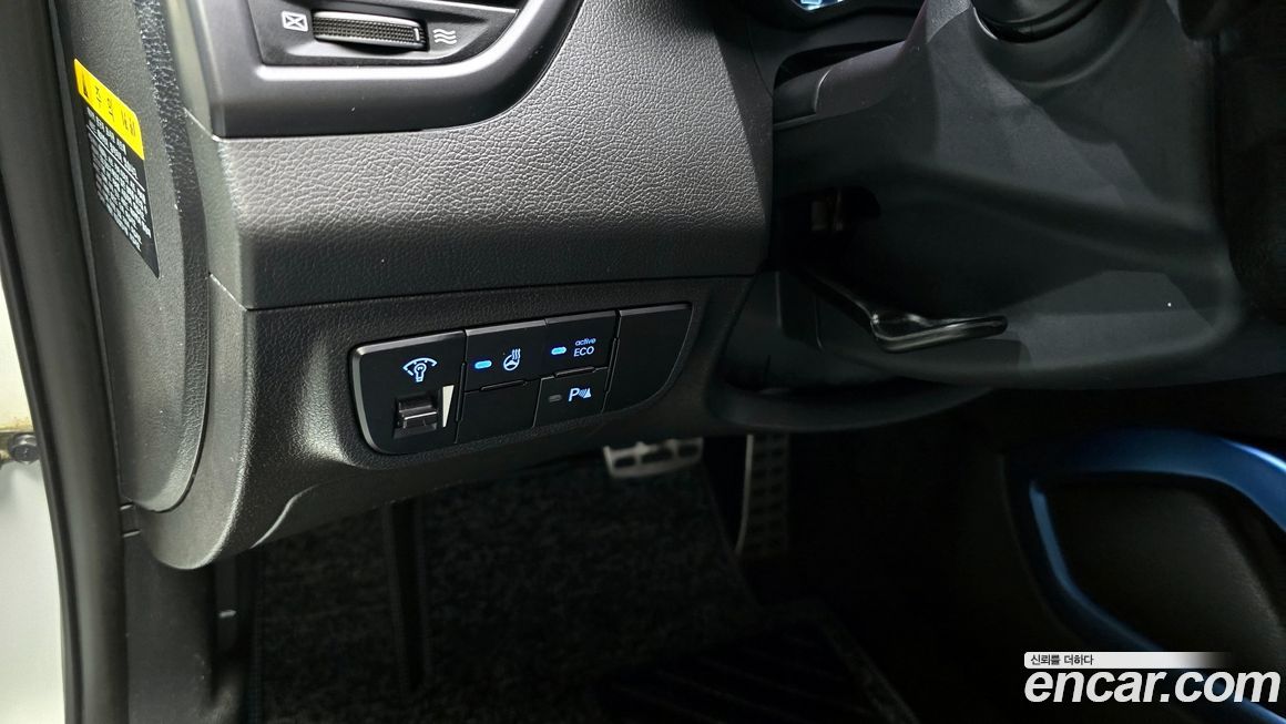 Hyundai Veloster 2016