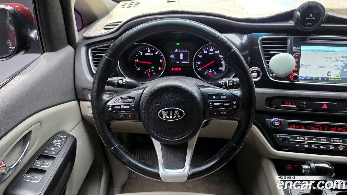 Kia Canival 2016