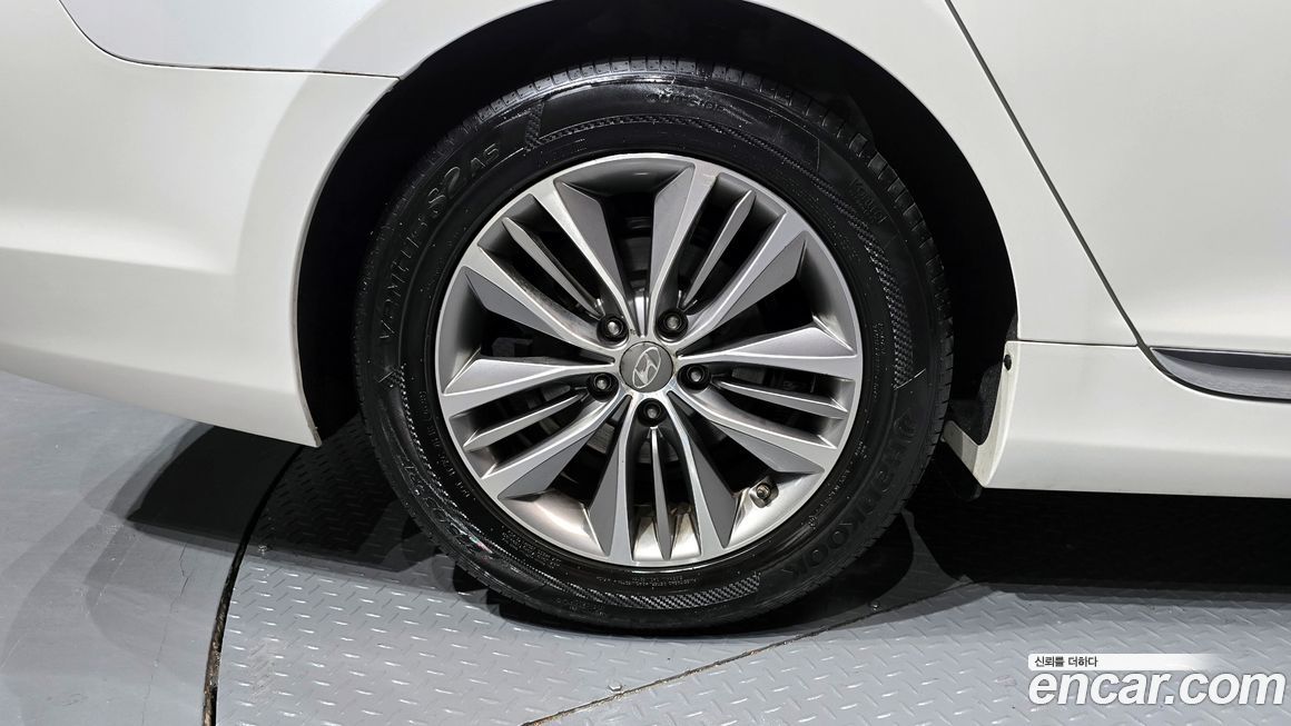 Hyundai Grandeur 2016