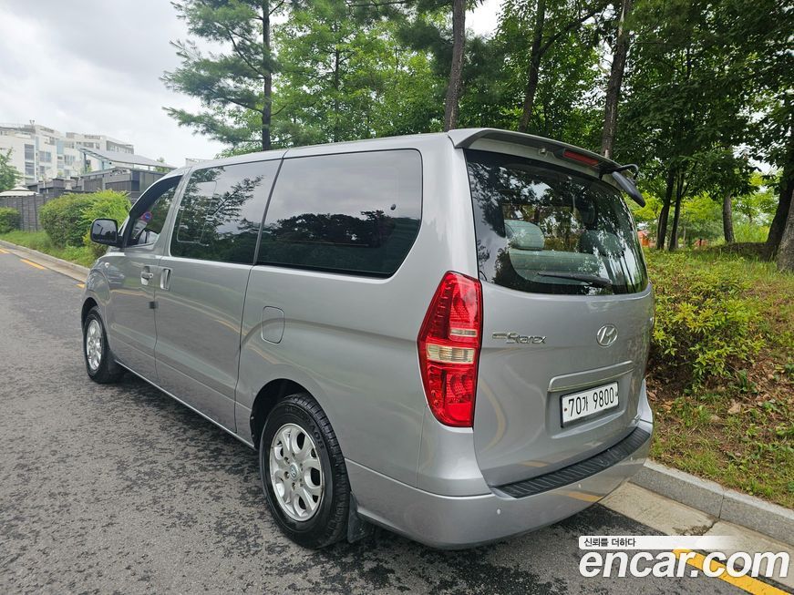 Hyundai Starex 2012