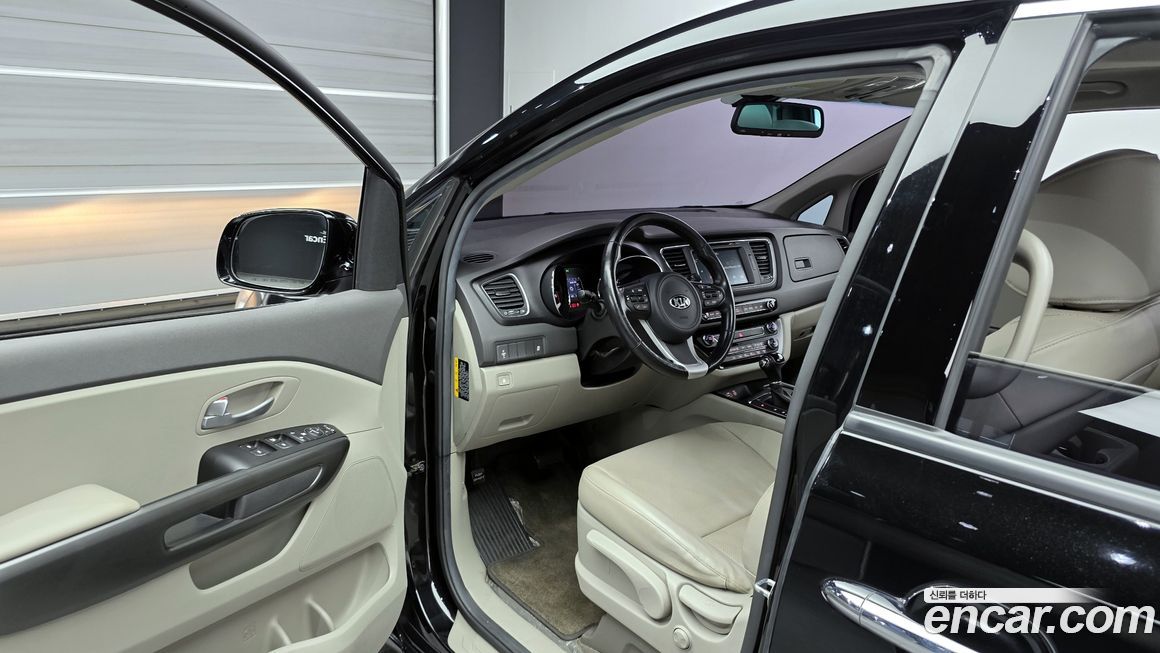 Kia Canival 2016