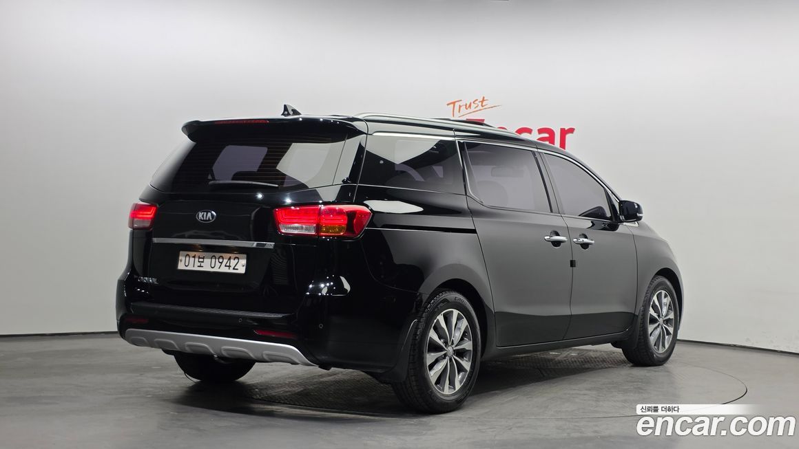 Kia Canival 2016