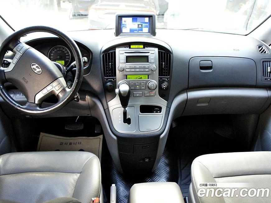 Hyundai Starex 2012