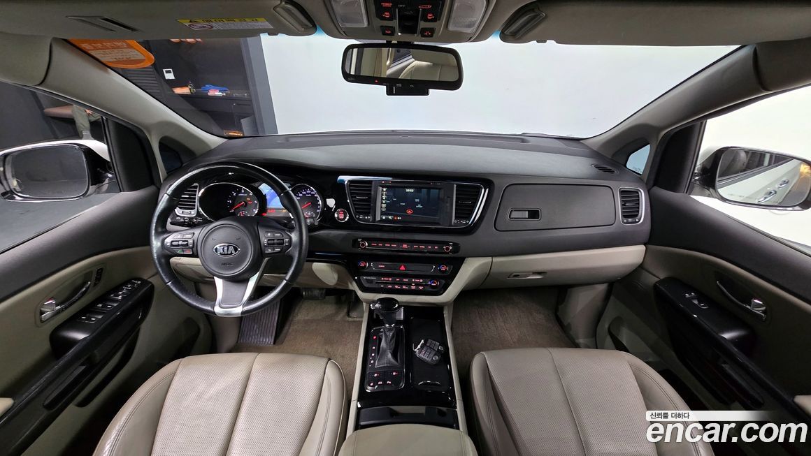 Kia Canival 2016