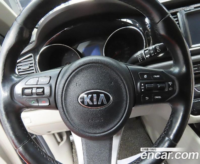 Kia Canival 2016