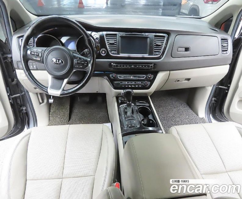 Kia Canival 2016