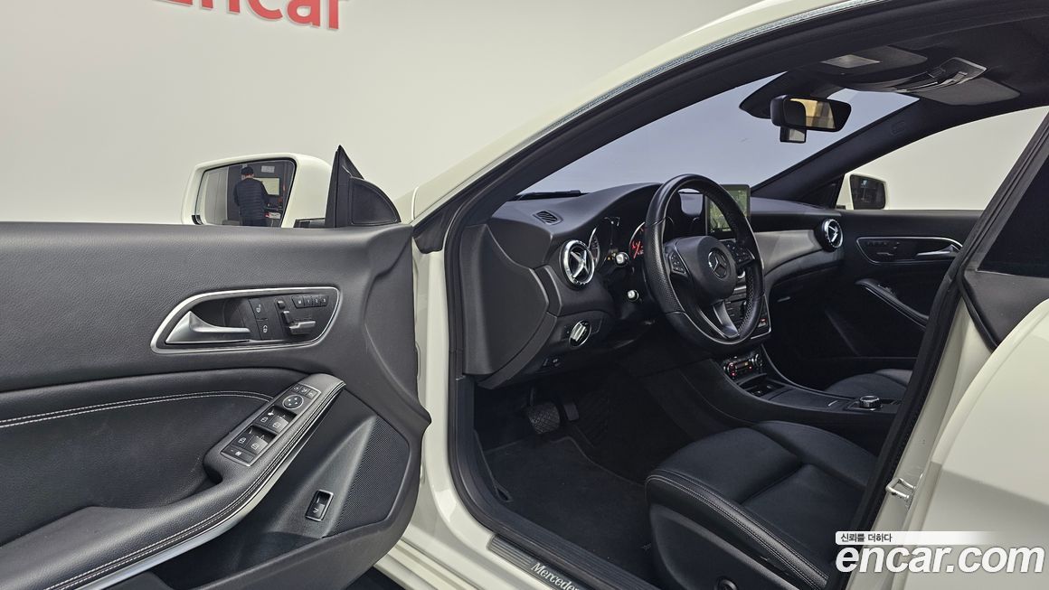 Mercedes-Benz CLA-Class 2016
