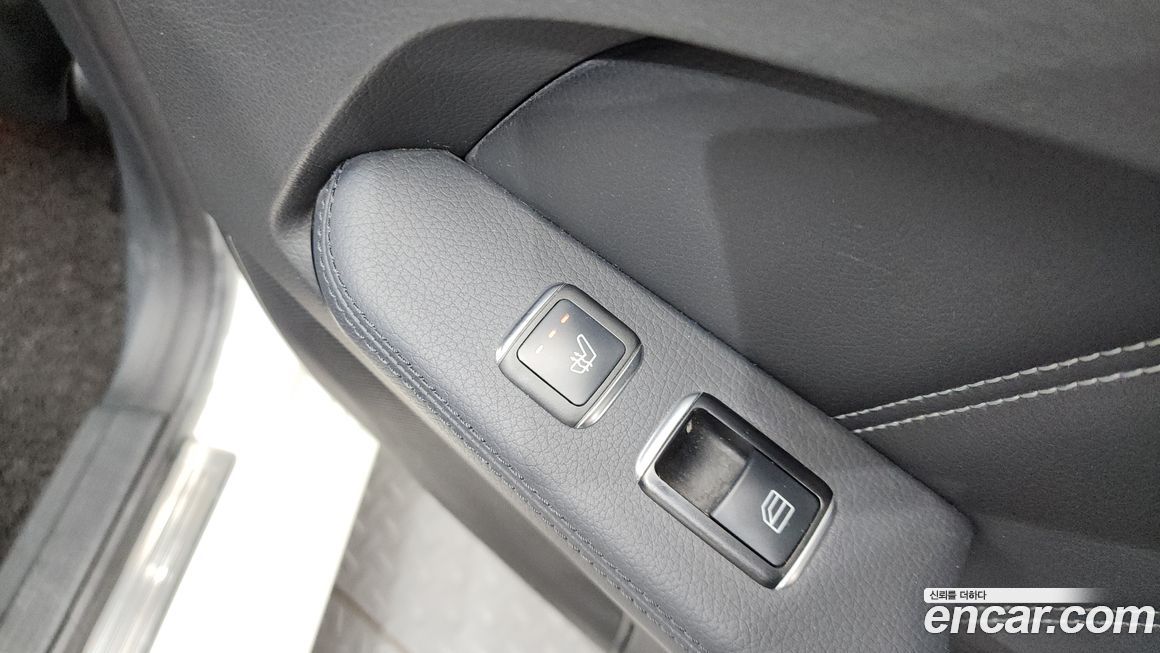 Mercedes-Benz E-Class 2016