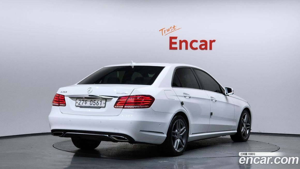 Mercedes-Benz E-Class 2016
