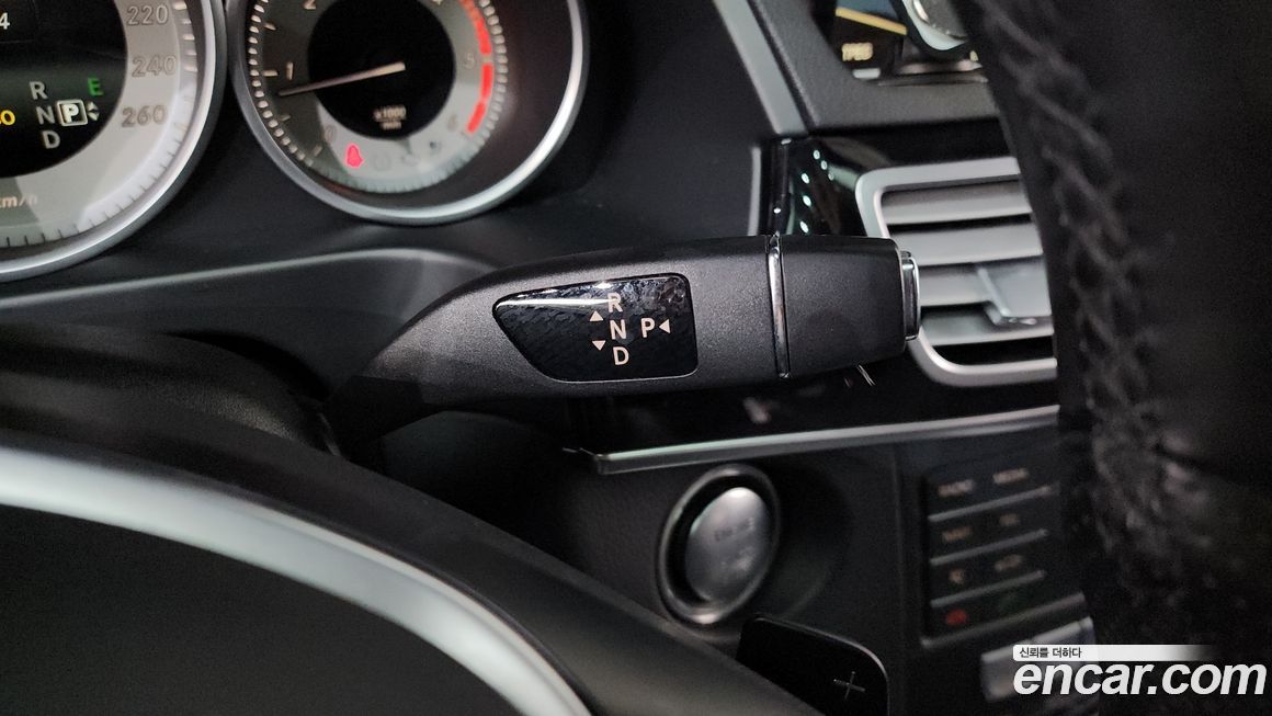 Mercedes-Benz E-Class 2016