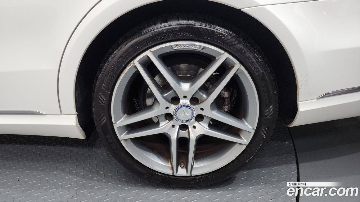 Mercedes-Benz E-Class 2016