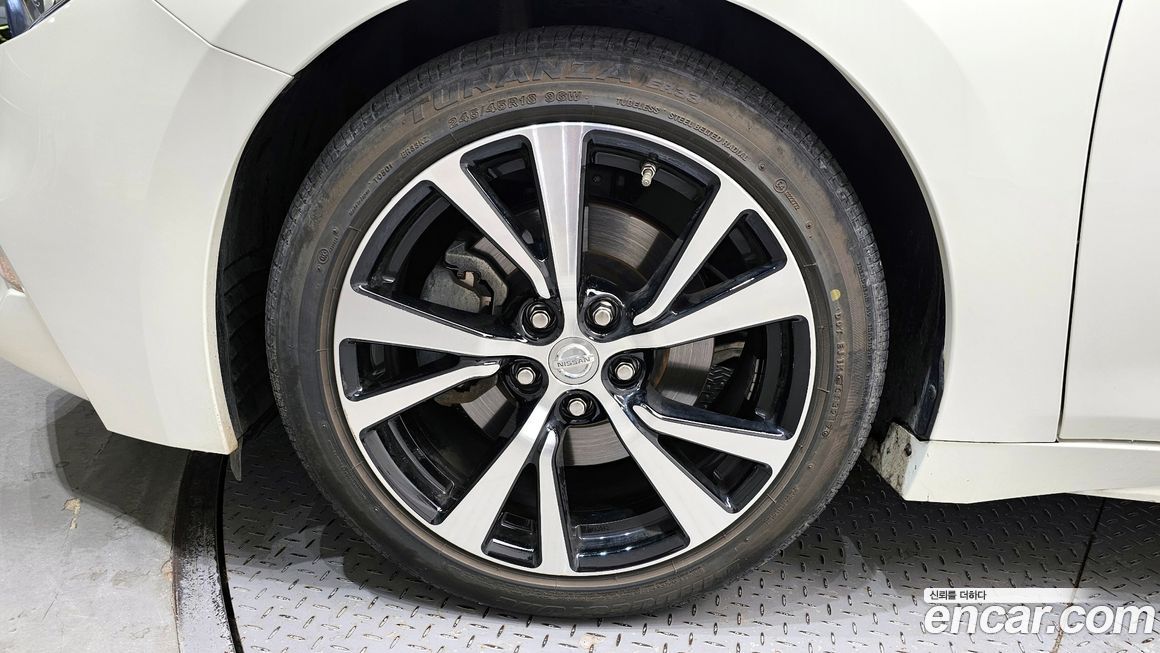 Nissan Maxima 2018