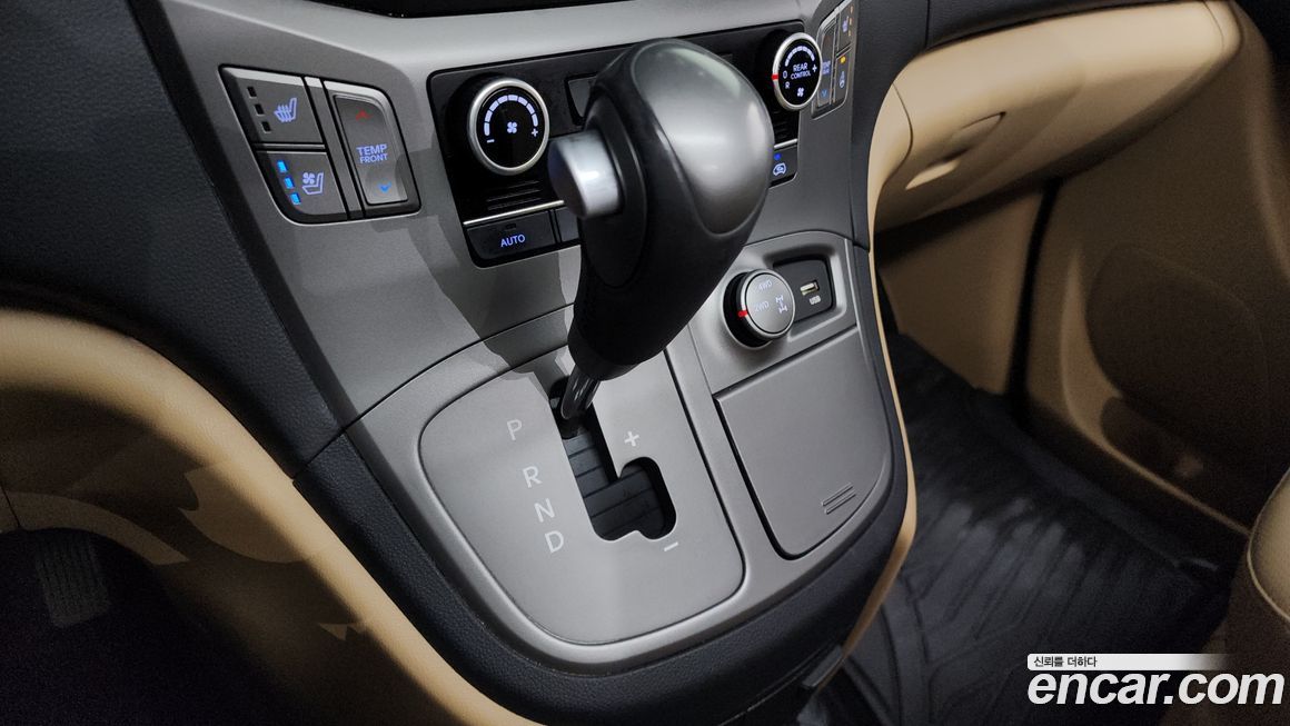 Hyundai Starex 2018