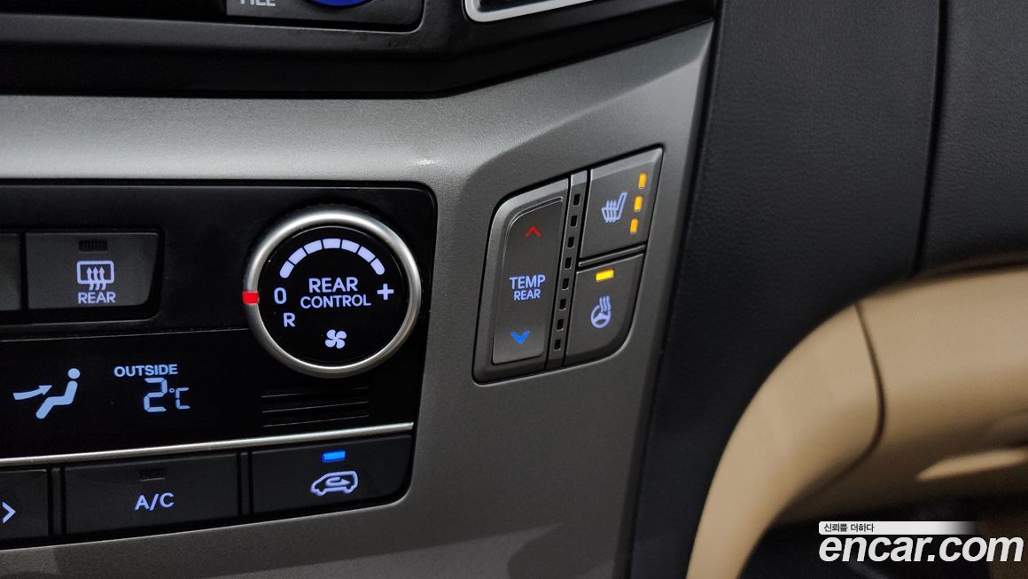 Hyundai Starex 2018