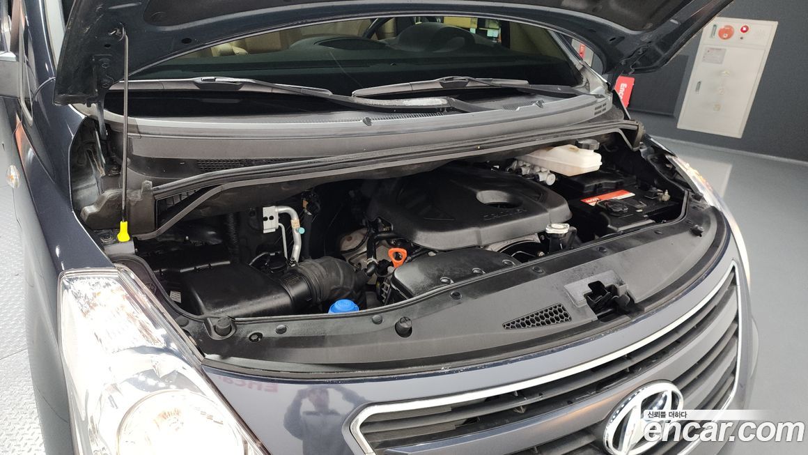 Hyundai Starex 2018