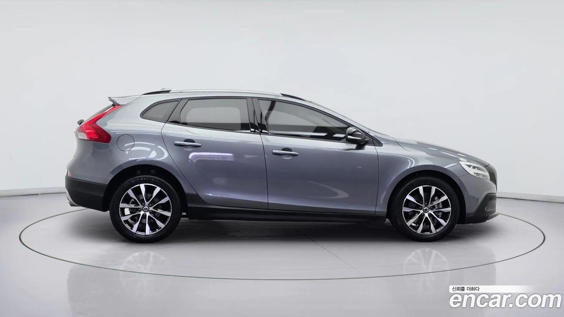 Volvo V40 2019