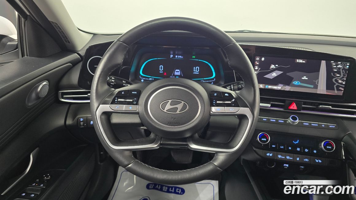 Hyundai AVANTE 2024