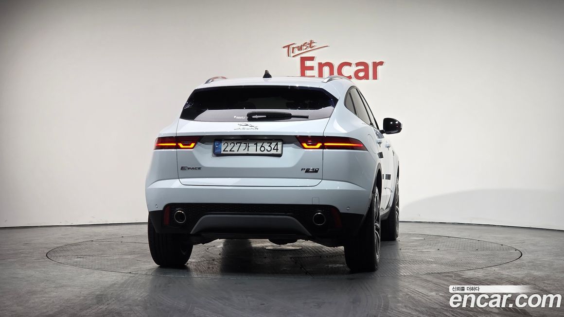 Jaguar E-PACE 2020