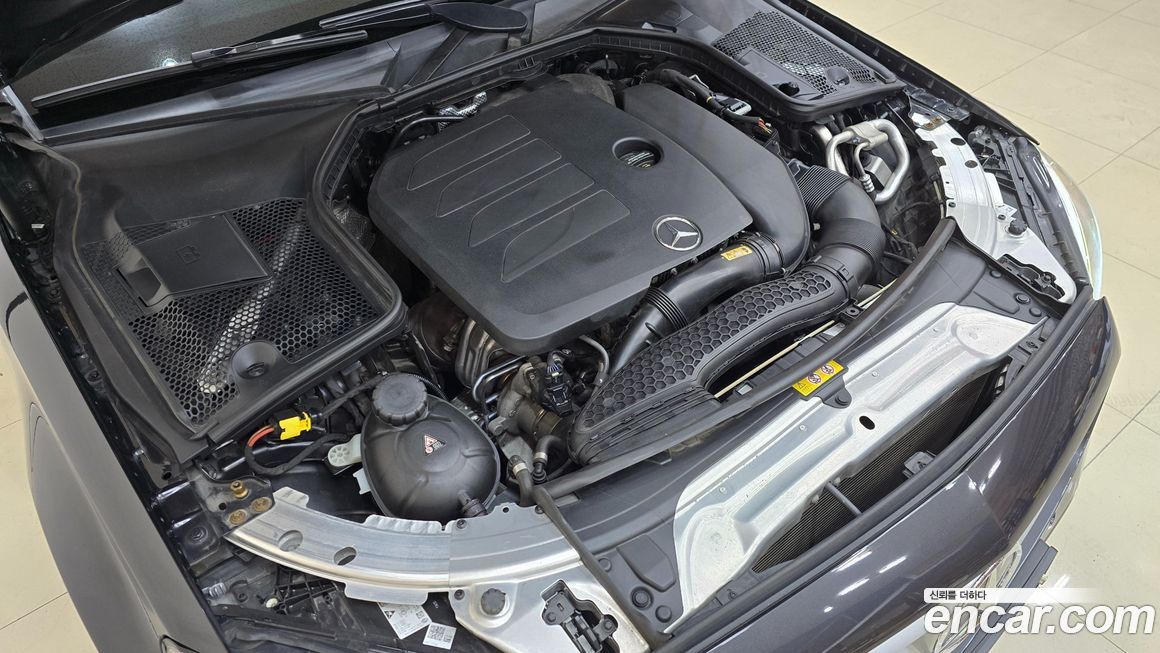 Mercedes-Benz C-Class 2020