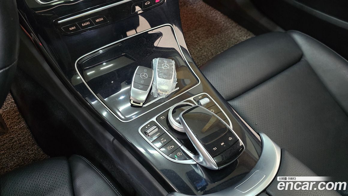 Mercedes-Benz C-Class 2020