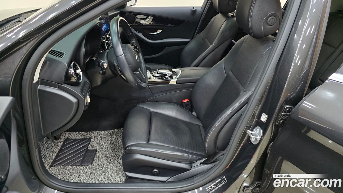 Mercedes-Benz C-Class 2020