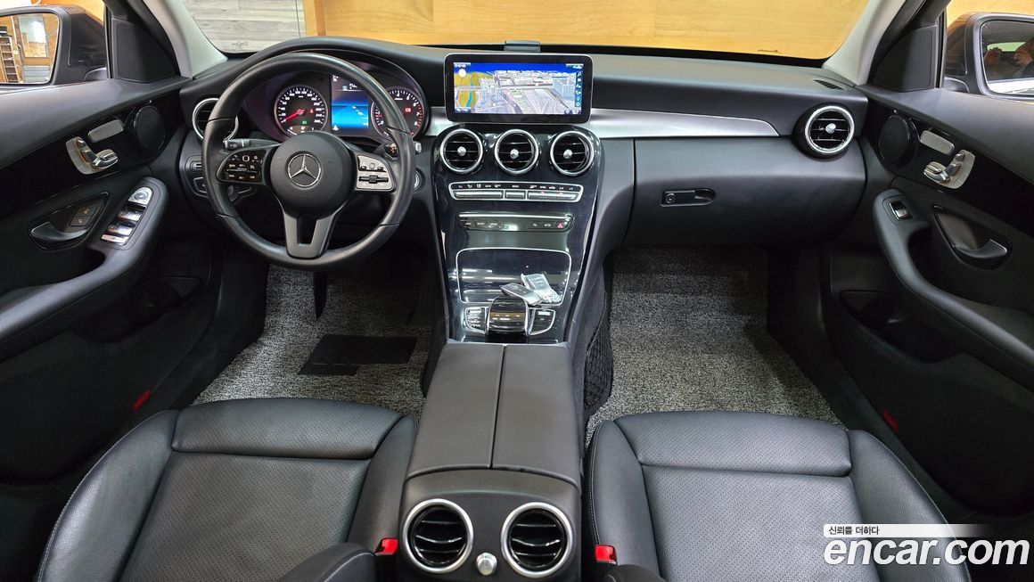 Mercedes-Benz C-Class 2020