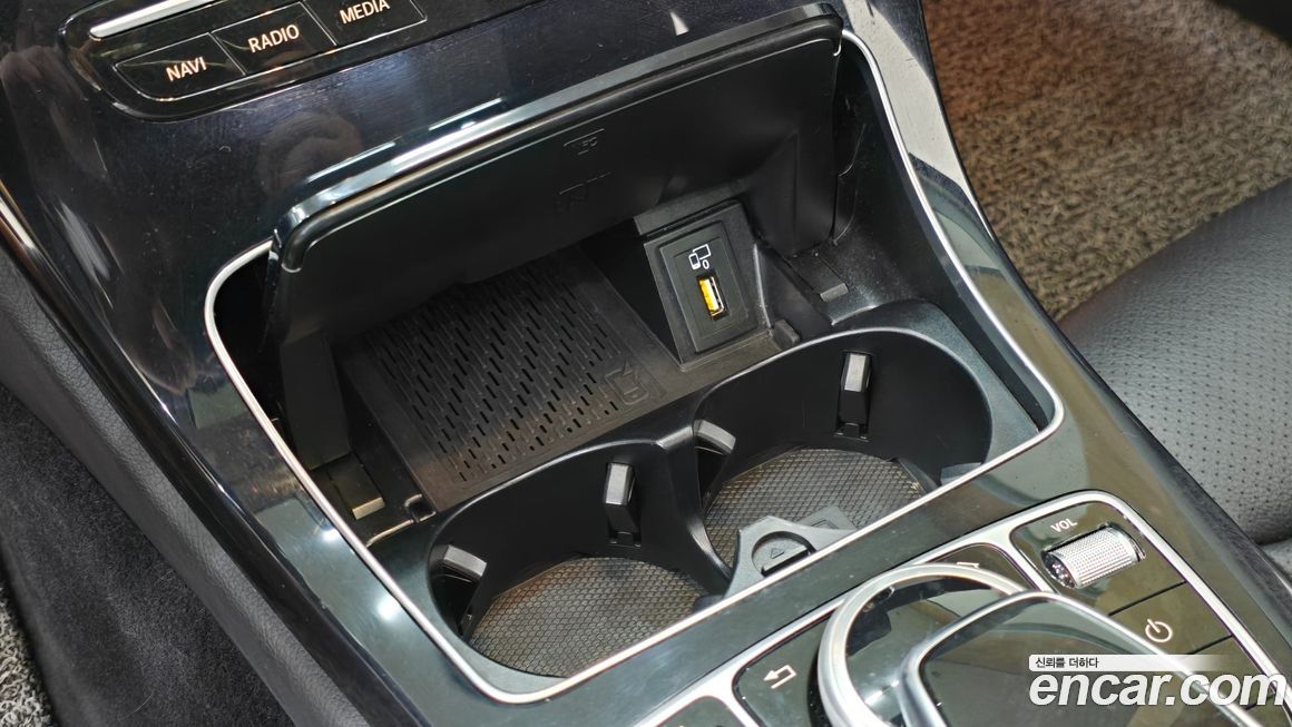 Mercedes-Benz C-Class 2020