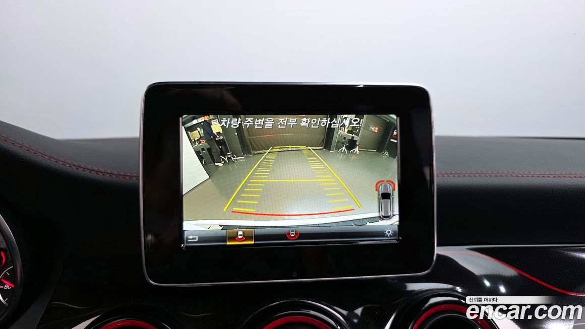 Mercedes-Benz GLA-Class 2019