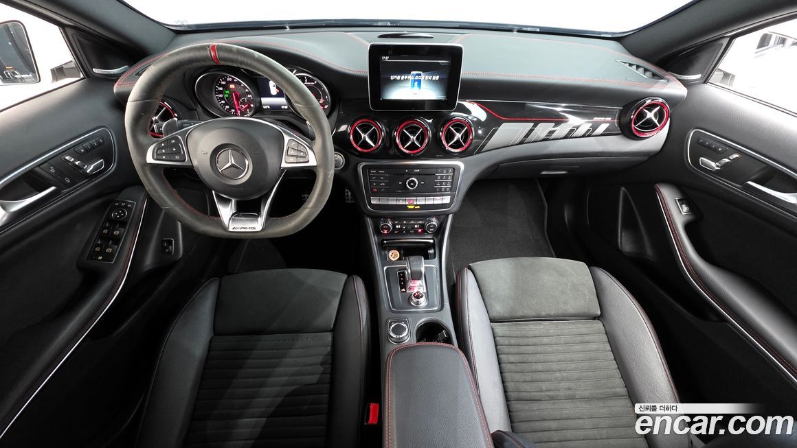 Mercedes-Benz GLA-Class 2019