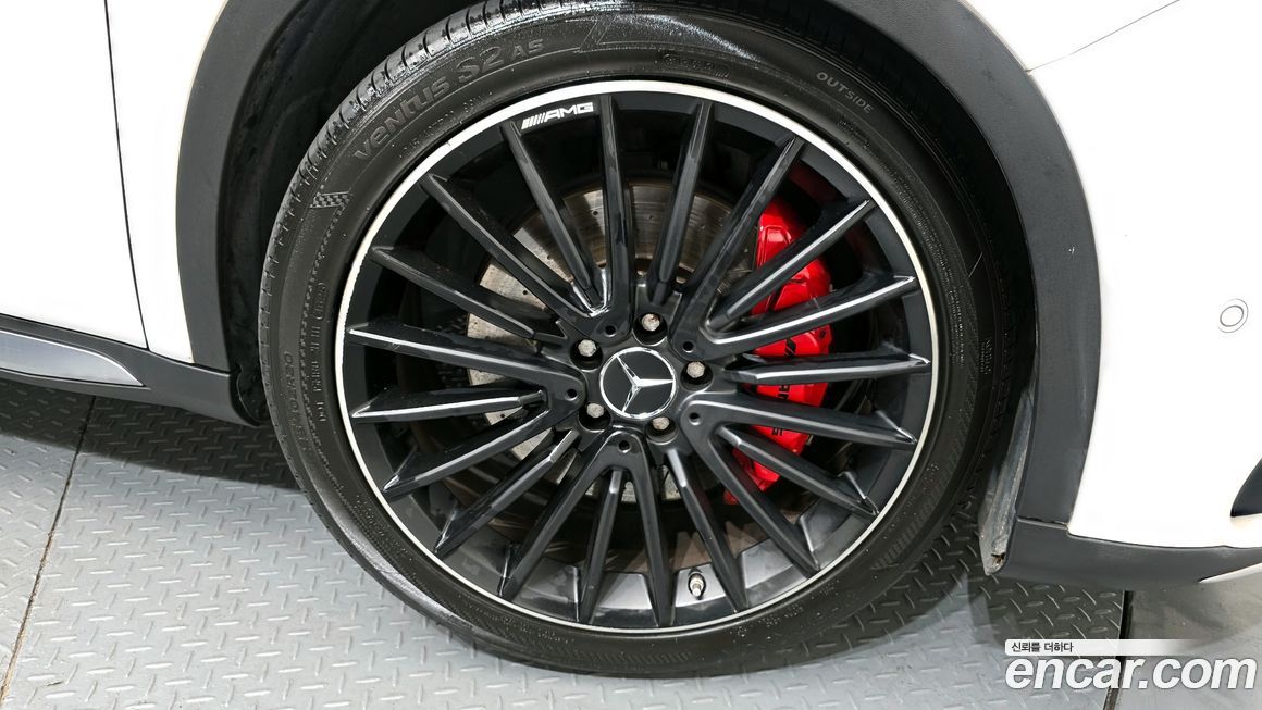 Mercedes-Benz GLA-Class 2019