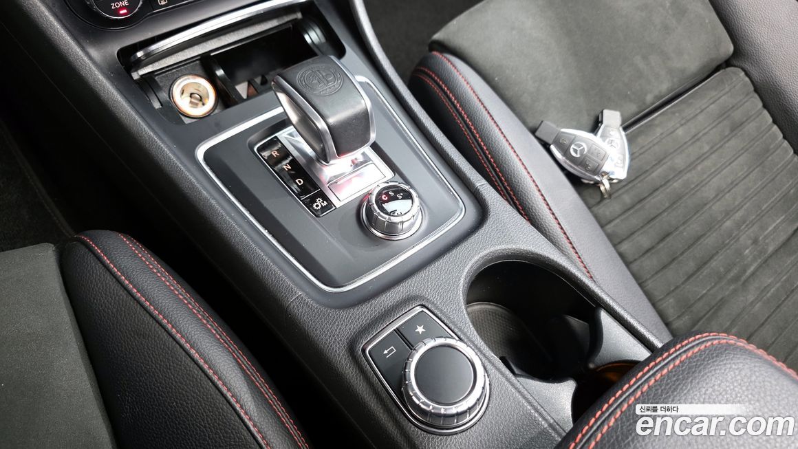 Mercedes-Benz GLA-Class 2019