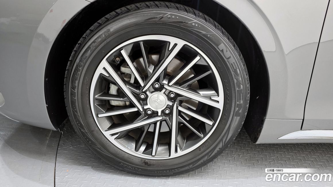 Hyundai Grandeur 2021