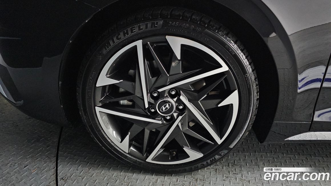 Hyundai Grandeur 2021