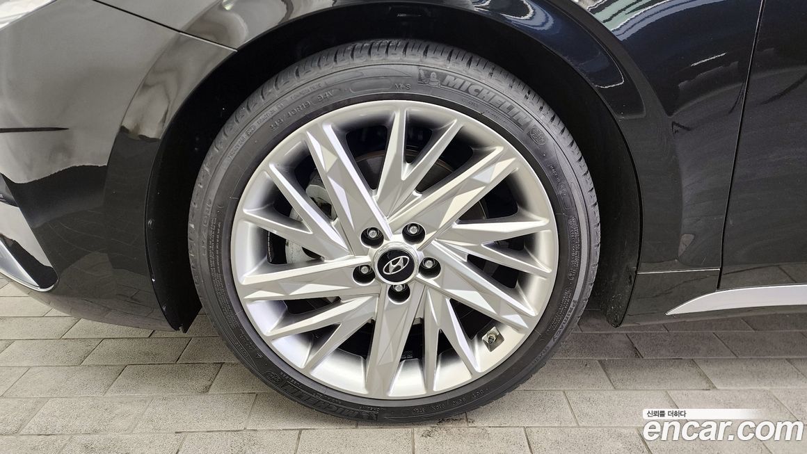 Hyundai Grandeur 2021