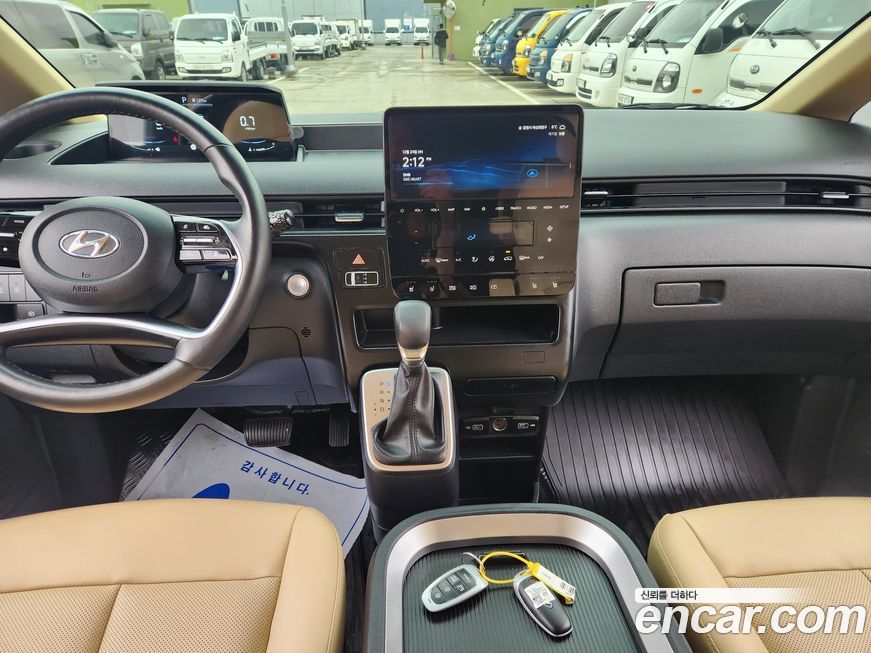 Hyundai Staria 2023