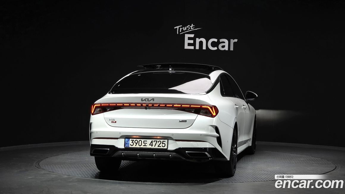 Kia K5 2023