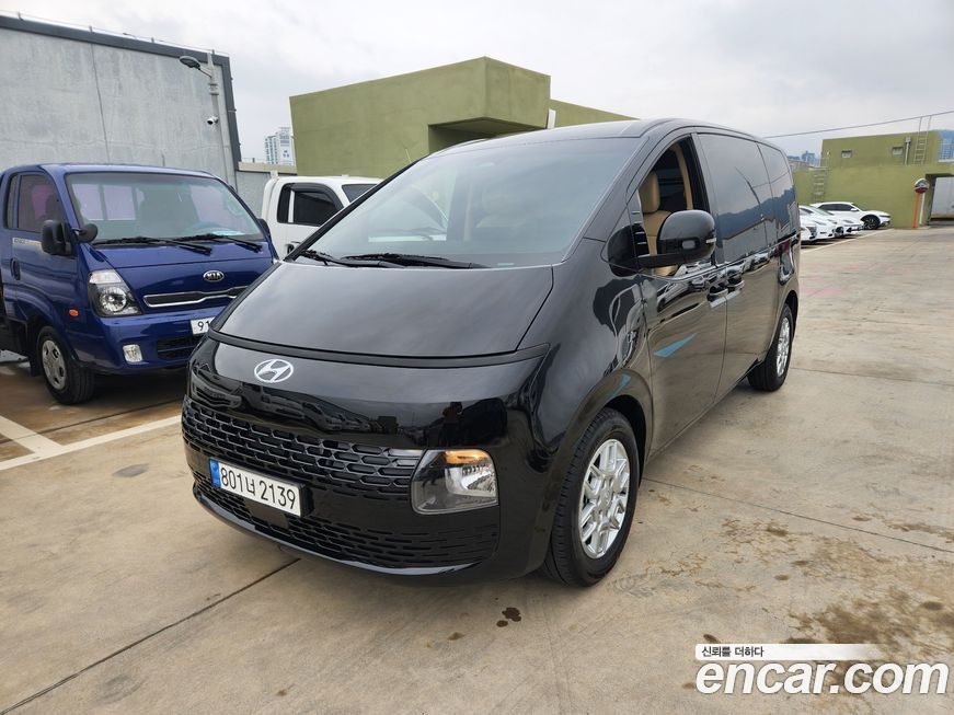 Hyundai Staria 2023