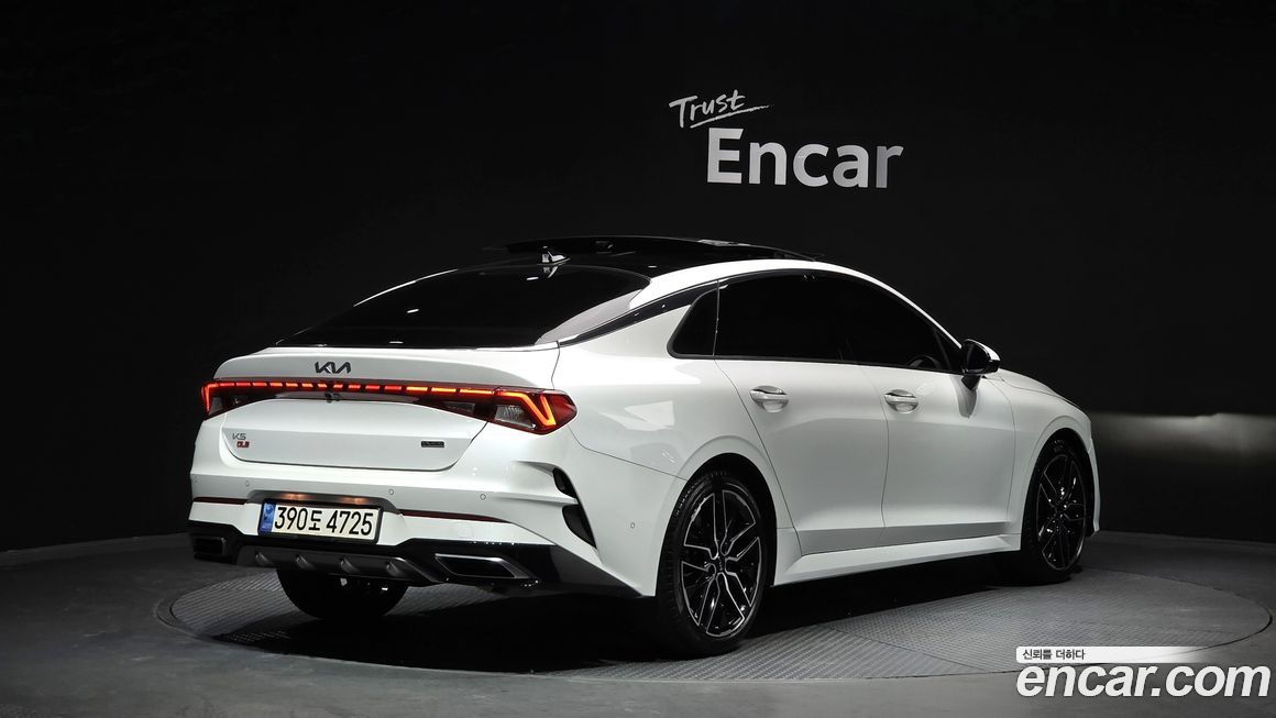 Kia K5 2023