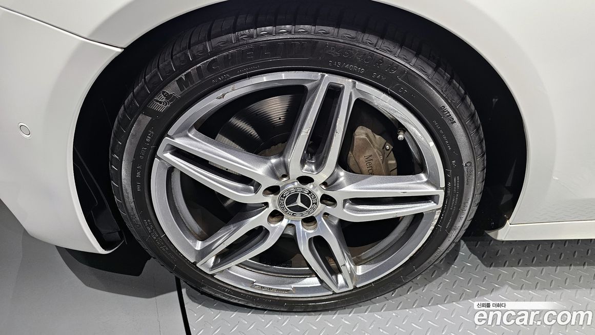 Mercedes-Benz E-Class 2019