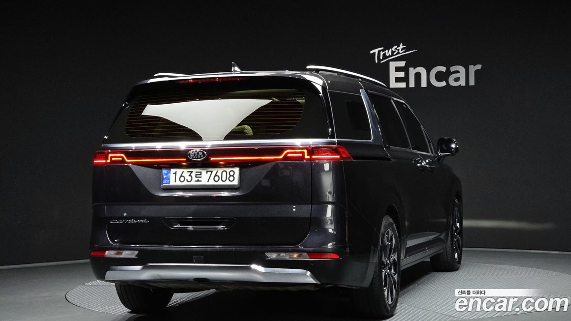Kia Canival 2021