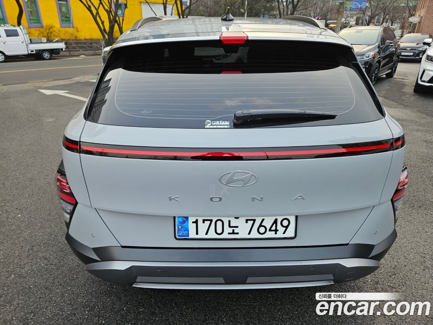 Hyundai Kona 2025