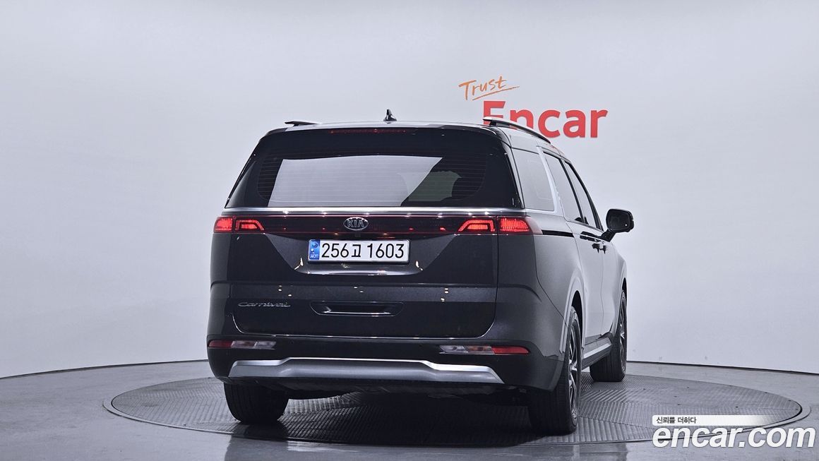 Kia Canival 2021