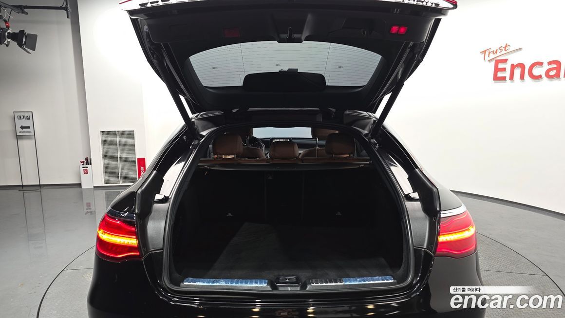 Mercedes-Benz GLC-Class 2018