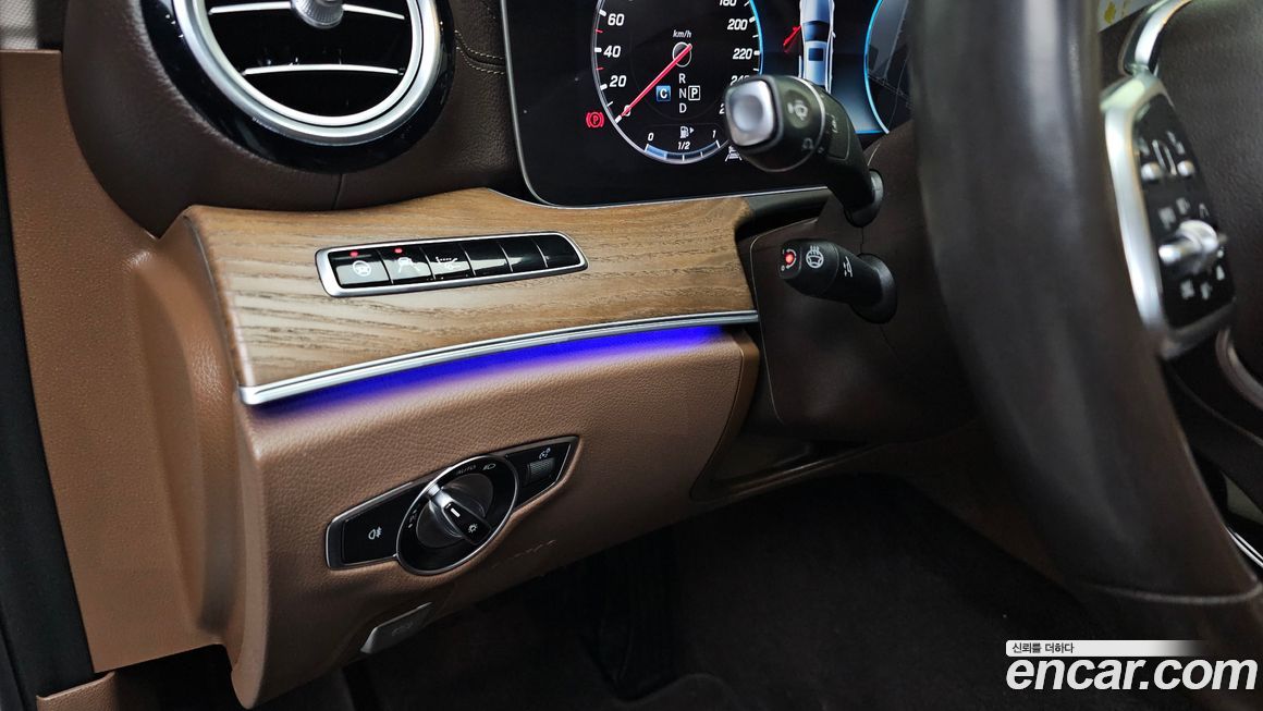 Mercedes-Benz E-Class 2020