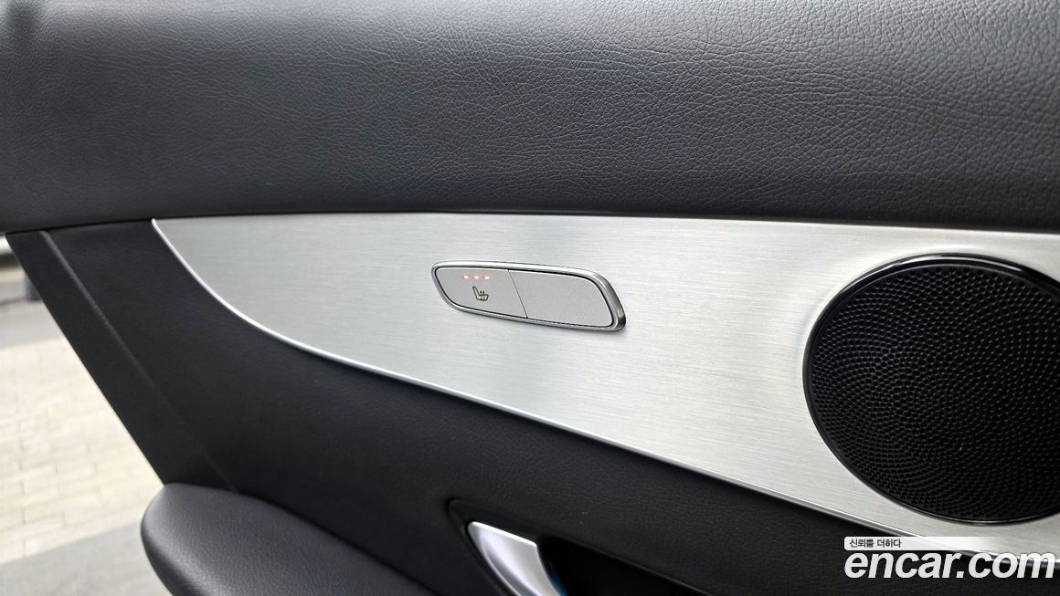 Mercedes-Benz GLC-Class 2019