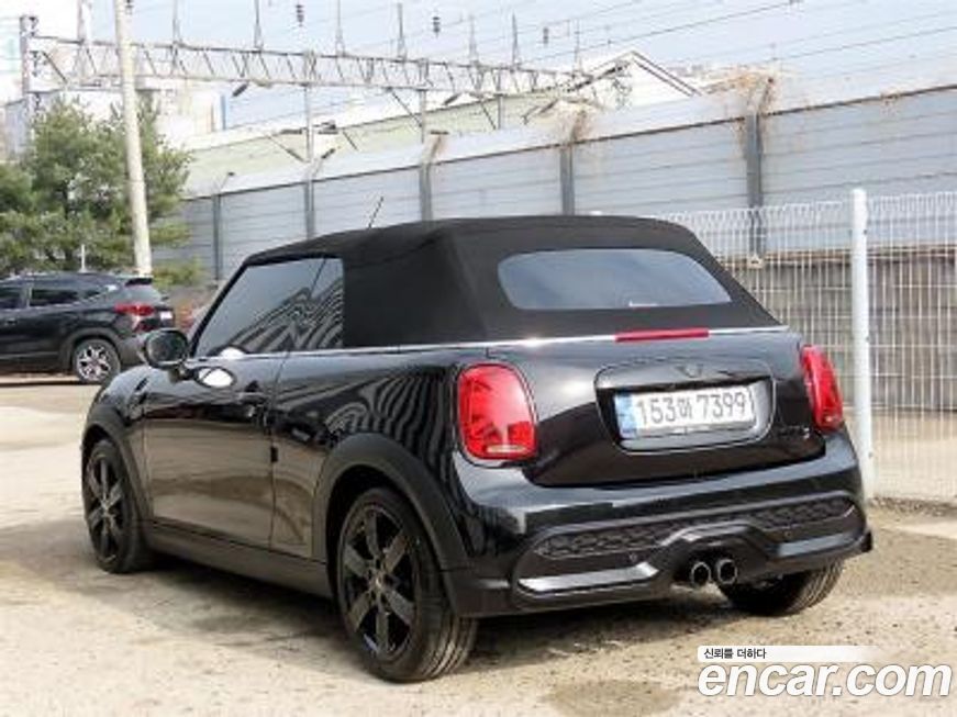 Mini Cooper Convertible 2022