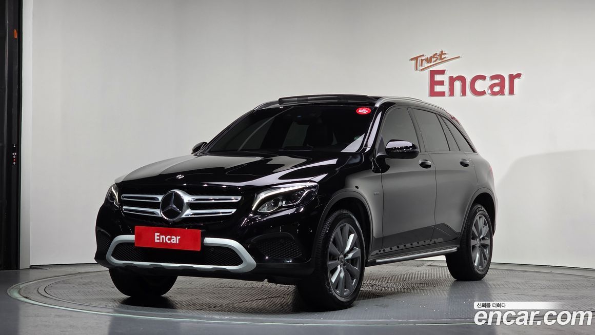 Mercedes-Benz GLC-Class 2019