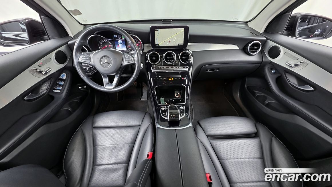 Mercedes-Benz GLC-Class 2019