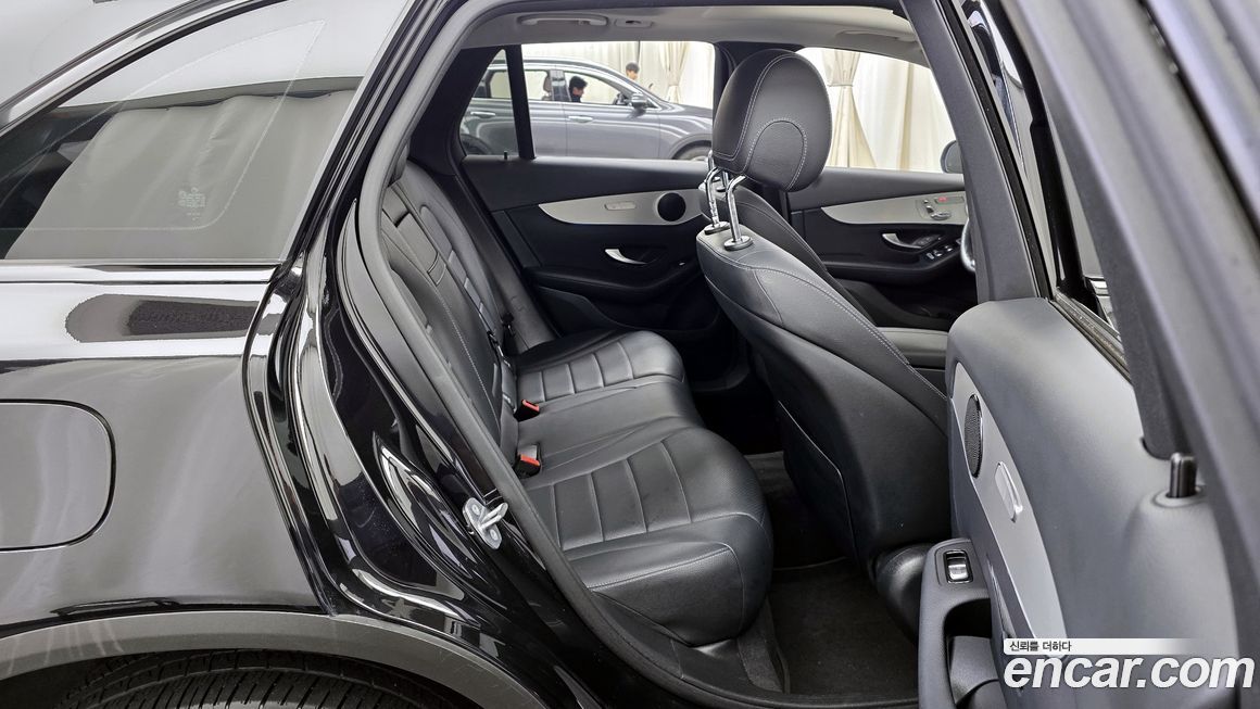 Mercedes-Benz GLC-Class 2019